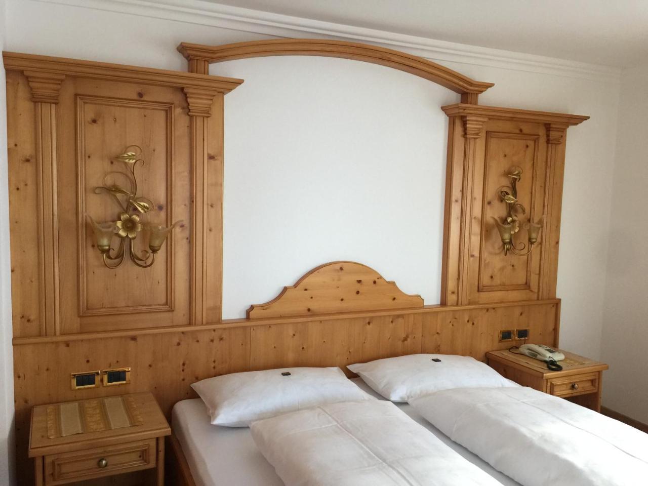 Hotel La Montanina เซลวาดีวัลการ์เดนา ภายนอก รูปภาพ
